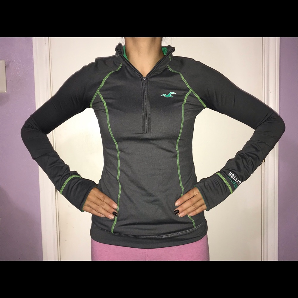 Women’s workout top